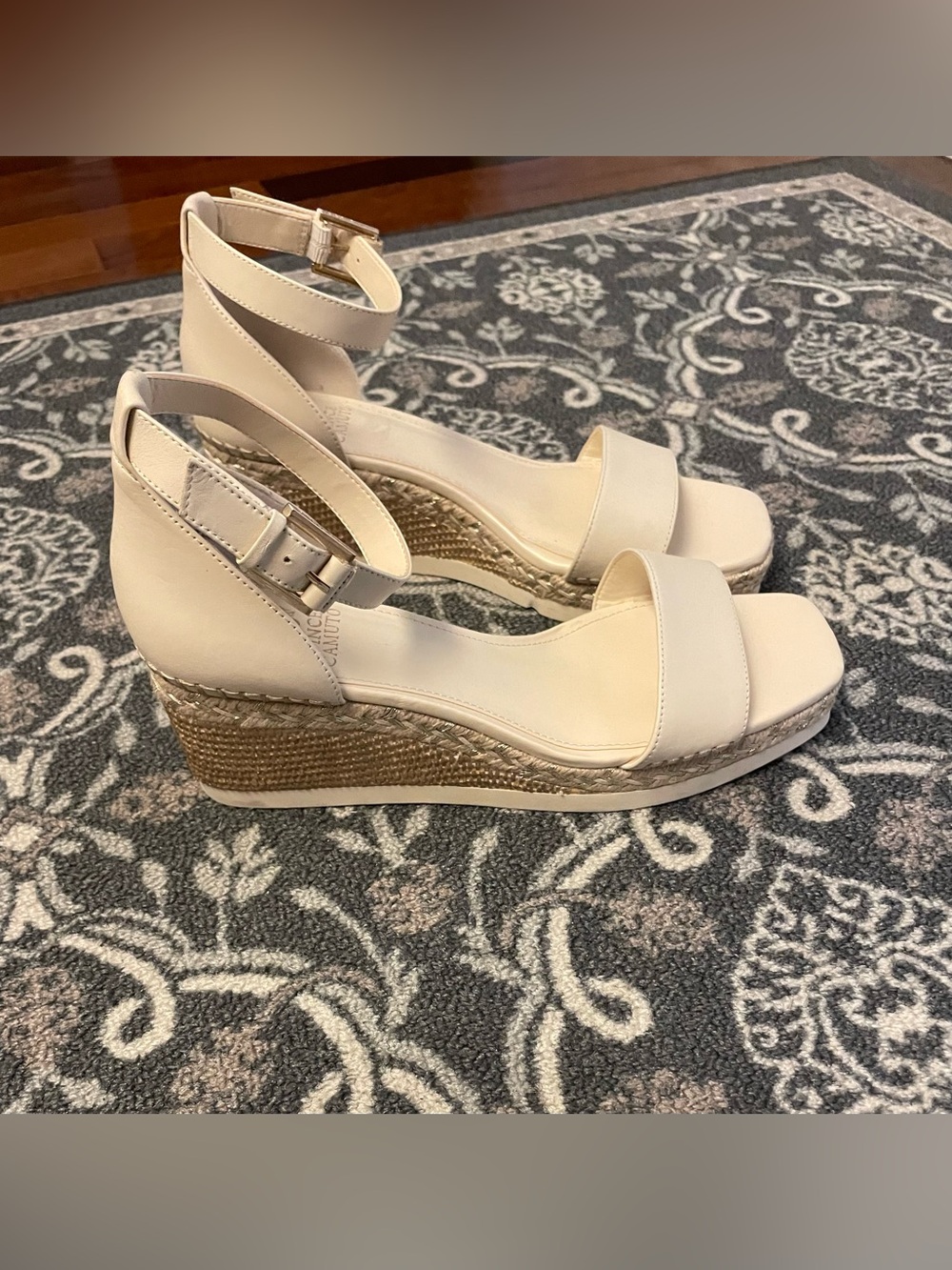 Vince Camuto Espadrille Wedge, size 9.5